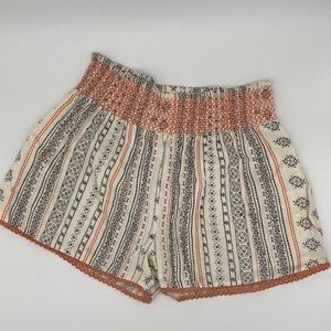 Altar’d State ivory shorts L / large